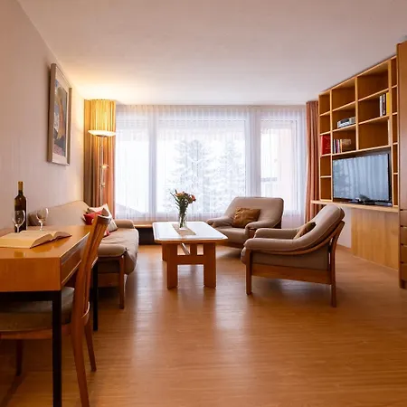 Utoring Hohe Promenade 001